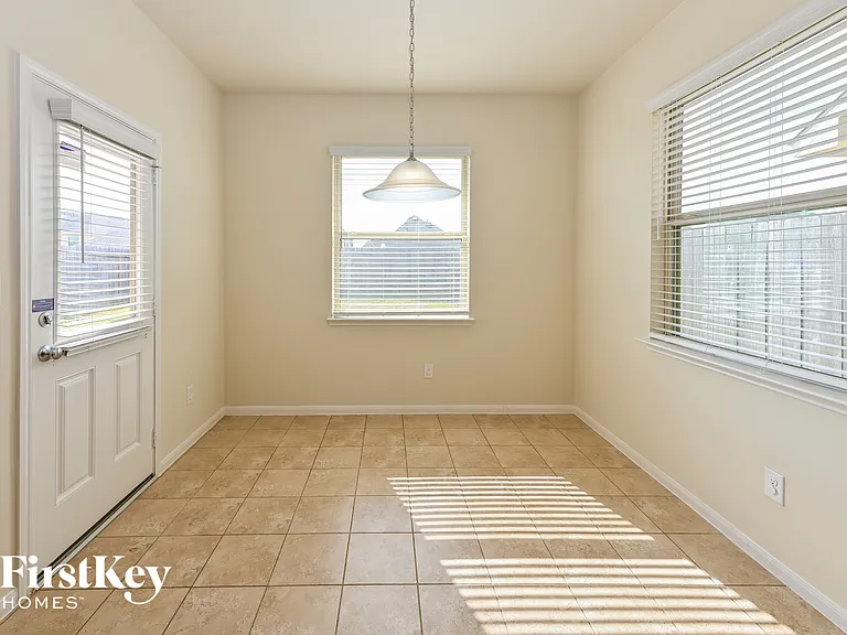 10502 Lake Of The Ozarks Dr — Photo 6