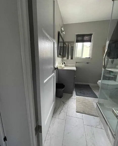 222 Roswell Ave #A — Photo 20