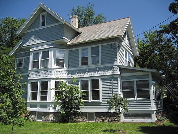 1st image of 195 Mansion St
