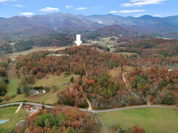 444 Cowee School Rd, Franklin, NC 28734