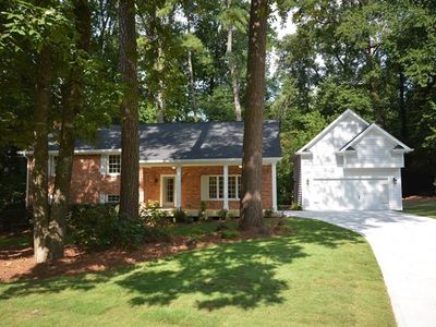 2198 Starcross Ct, Dunwoody, GA, 30338