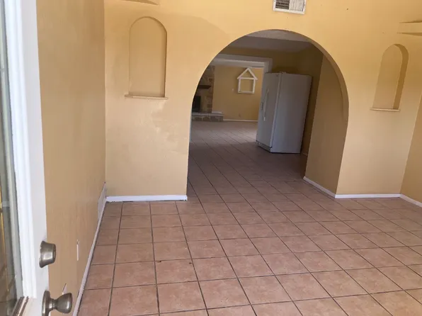 4537 Skylark Way, El Paso, TX 79922