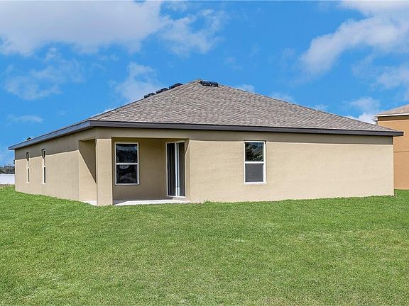 3rd image of 1079 SW Mantilla Avenue