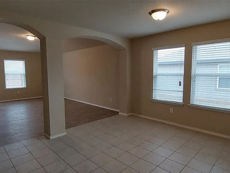 1556 Birmingham Dr — Photo 9