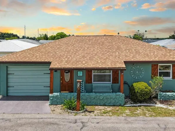 706 W Brockton Pl, Sun City Center, FL 33573