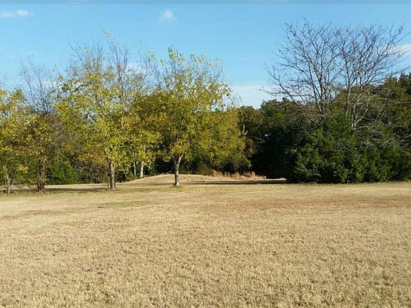 4th image of 779 County Road 4123