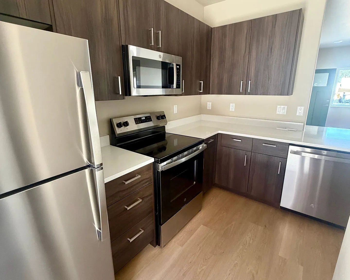 Oak Street Apartments — Photo 1