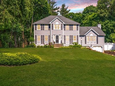 5 Curve Rd, Stoneham, MA, 02180
