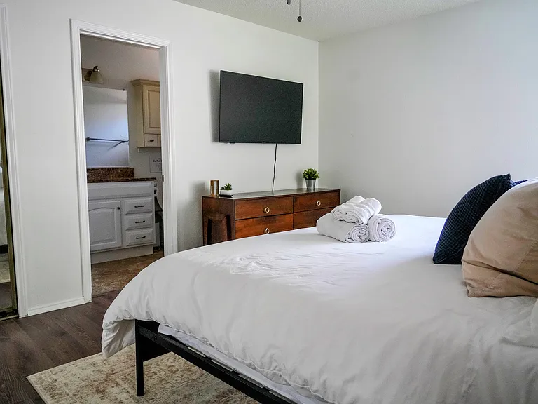 8047 Misty Cyn — Photo 12