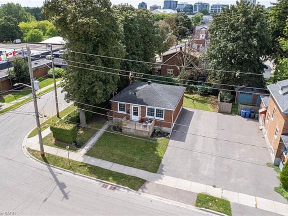 3rd image of 25 Morris St