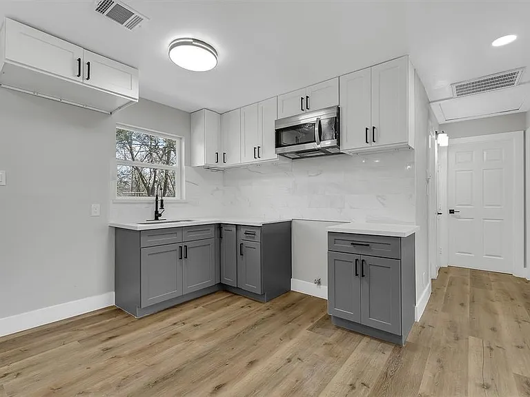 7609 Saint Lo Rd — Photo 2