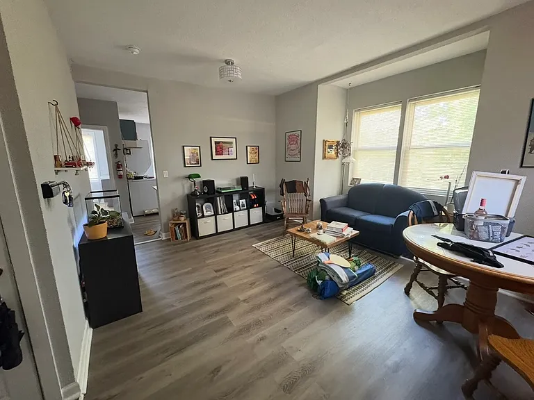 336 Oakwood Ave #D — Photo 1