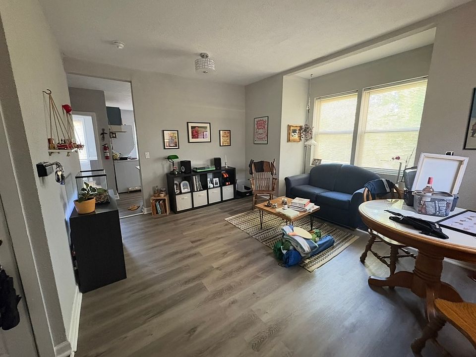 1st image of 336 Oakwood Ave APT D