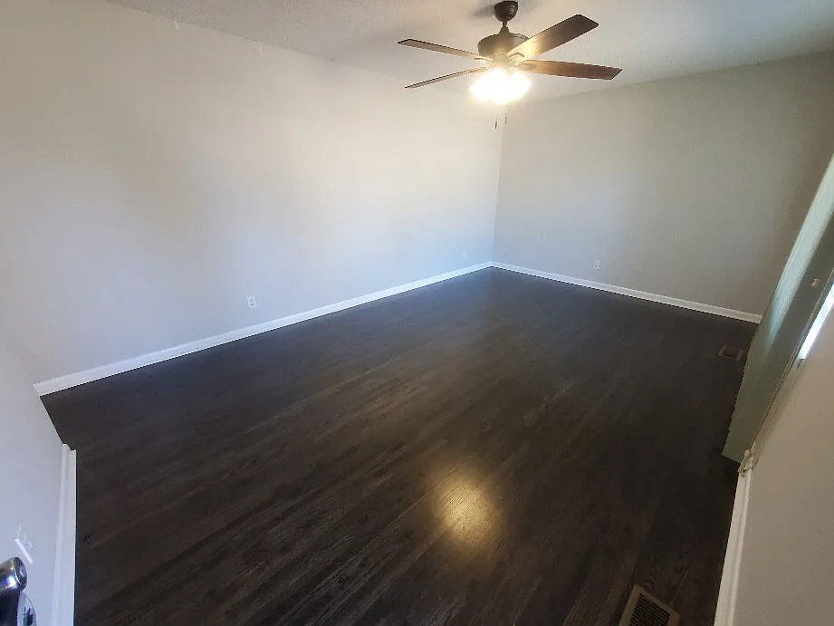 3 bed, 2.0 bath, 1220 sqft, $1,750 — Photo 3