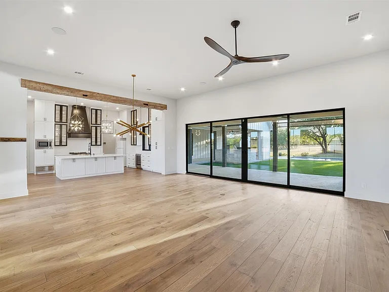 23937 Oscar Rd — Photo 6