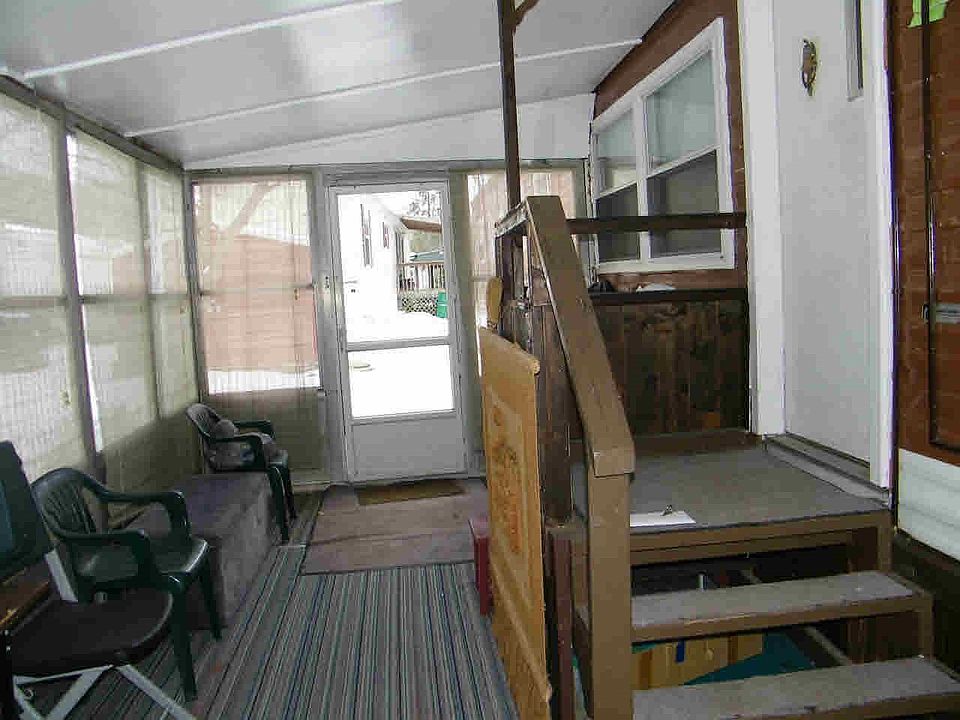 2nd image of 37 Treeline Cir