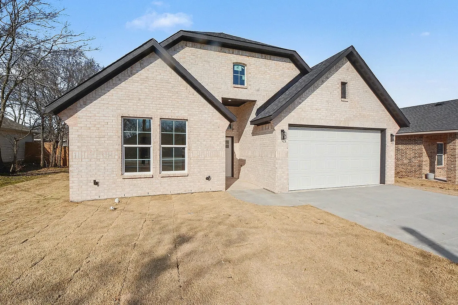 3 bed, 1528 sqft, $2,200 — Photo 2
