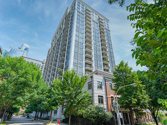 2nd image of 1335 S Prairie Ave Unit 610
