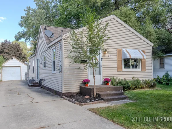 311 Walter St SE, Wyoming, MI 49548