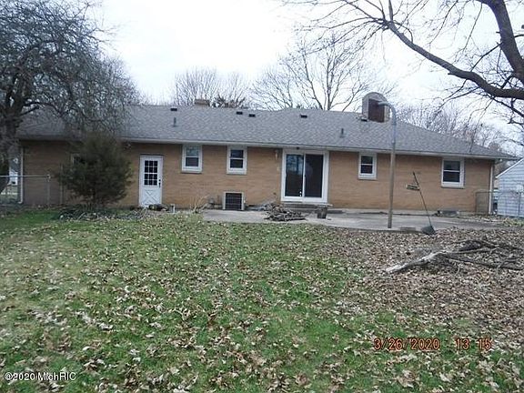 4th image of 2172 Leigh Ave