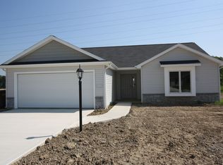 15256 Bears Breech Run, Huntertown, IN