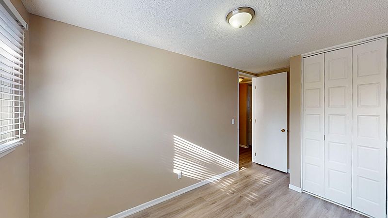 Calgary Townhouse for rent - 3 Bedrooms — photo 11