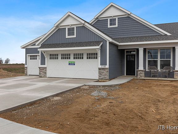 3rd image of 3745 Leenheer Dr #6