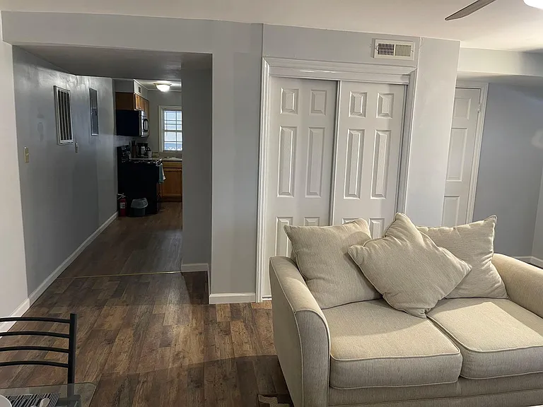 518 Nash St #5 — Photo 10