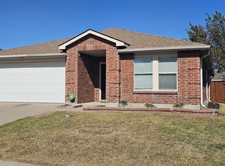 9032 Napa Valley Trl, Fort Worth, TX 76244