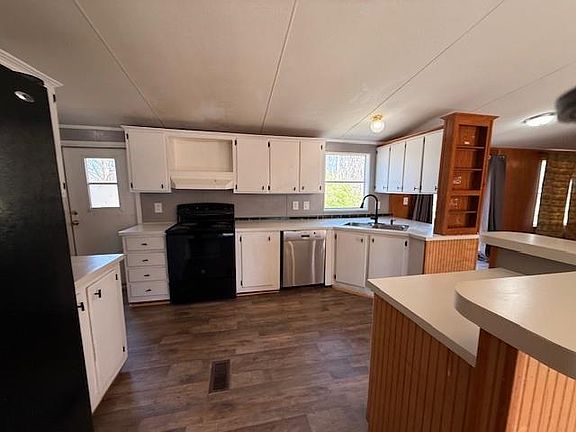 5th image of 460 Cherokee Trl