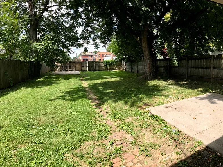 717 Wager St — Photo 26