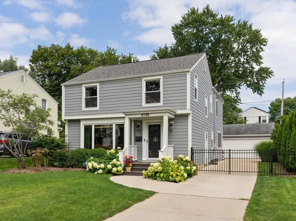 6146 North Shoreland AVENUE, Whitefish Bay, WI 53217