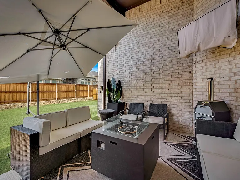 1729 Amarone Ln — Photo 34