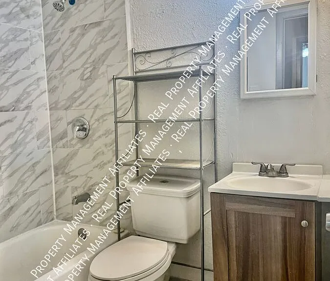 1001 Spooner St #D — Photo 7