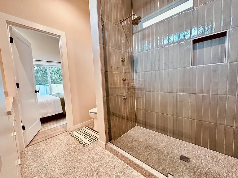 4706 Sylvandale Dr #2 — Photo 23