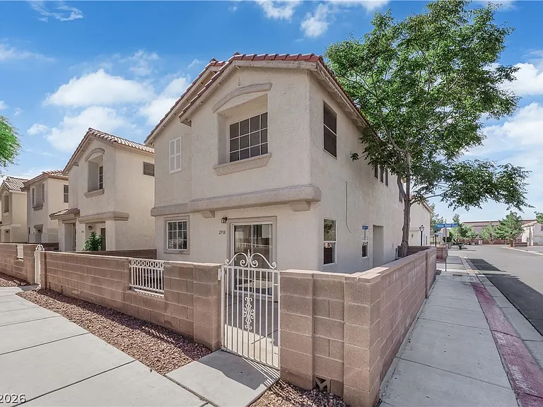 2918 Pelican Breeze Ct — Photo 7