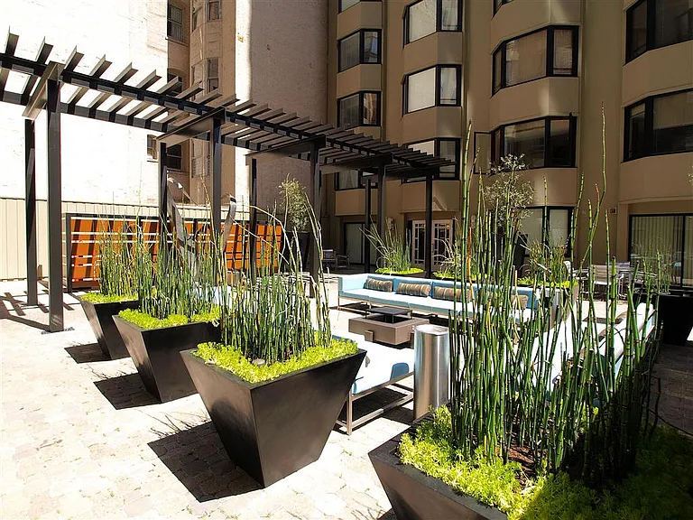 Tower 737 Condominium Rentals — Photo 17