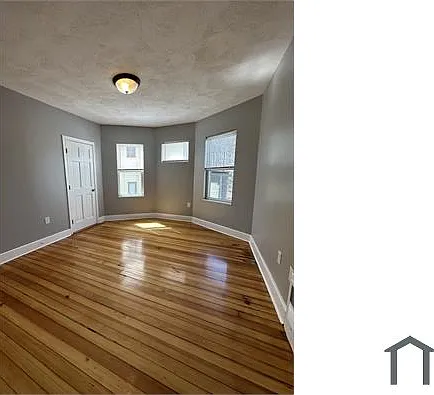 56 Everton St #3 — Photo 8