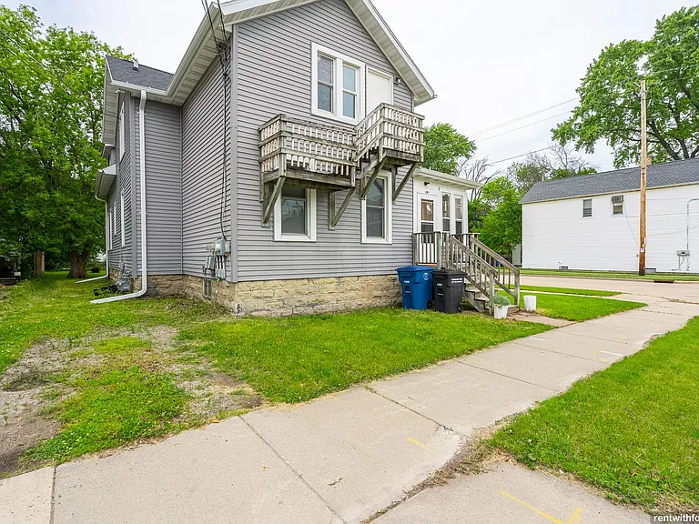 1201 Michigan St/ 505 12th Ave. — Photo 14