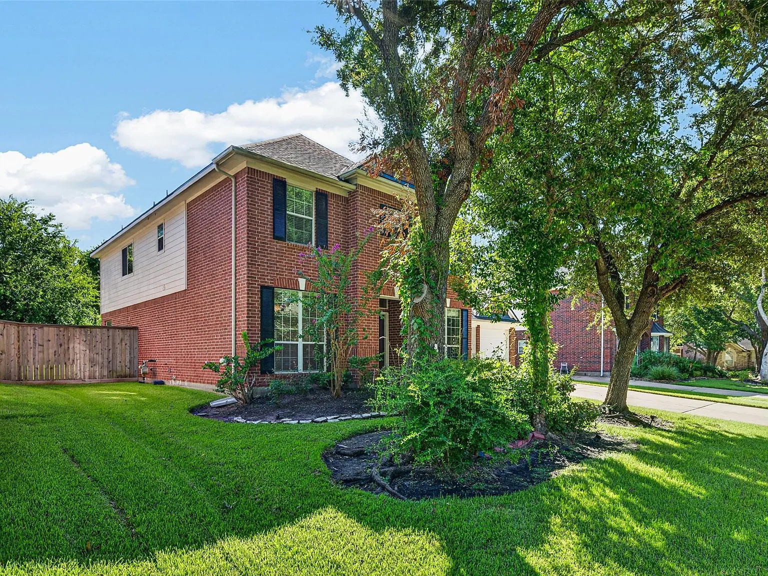 4 bed, 3.5 bath, 3043 sqft, $2,950 — Photo 4