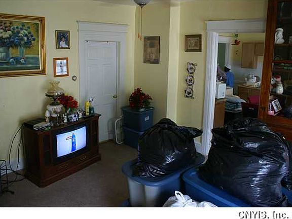 2nd image of 136 Lilac St #38