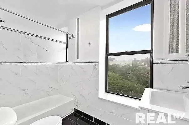 Rented by REAL New York | media 6