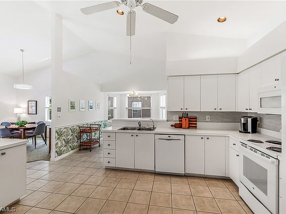 3rd image of 9050 Old Hickory Cir