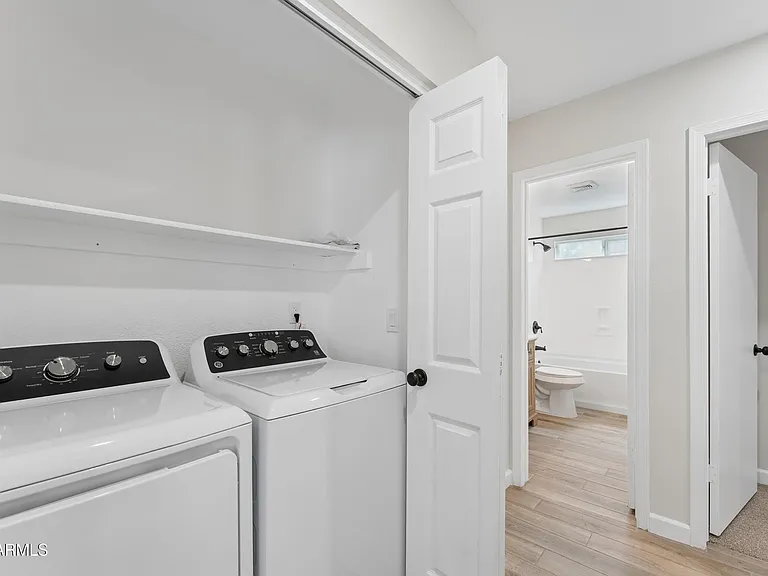 7214 W Sierra Vista Dr — Photo 24