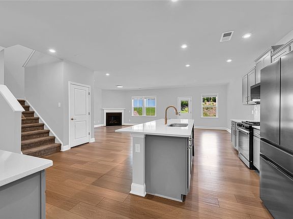 4th image of 188 Wimberly Ln