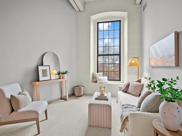 100 Main Street #M13, Pembroke, NH 03275