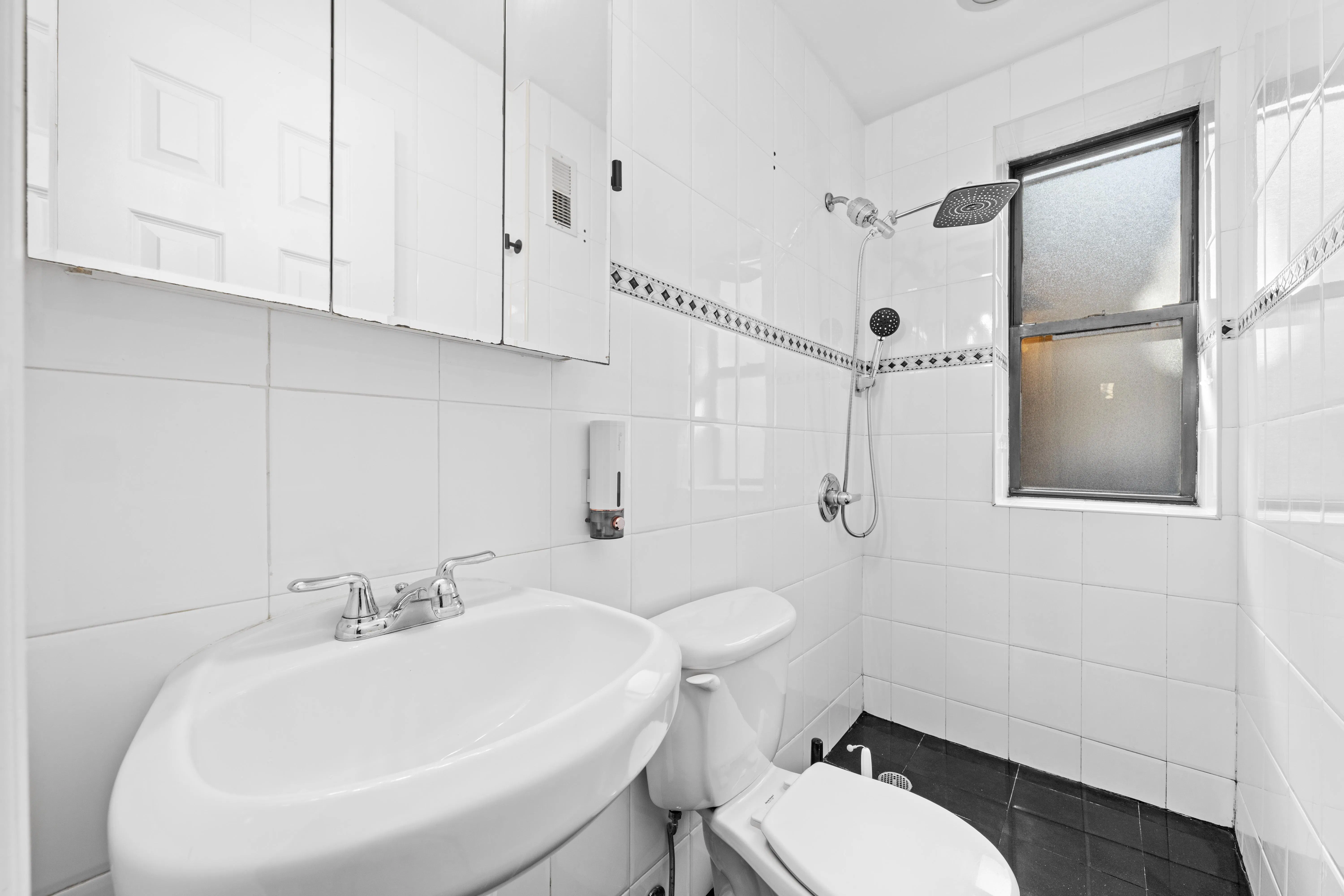 807 Riverside Drive #1B in Washington Heights, Manhattan | StreetEasy