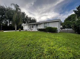 9239 Bouquet Rd, Lake Worth, FL 33467