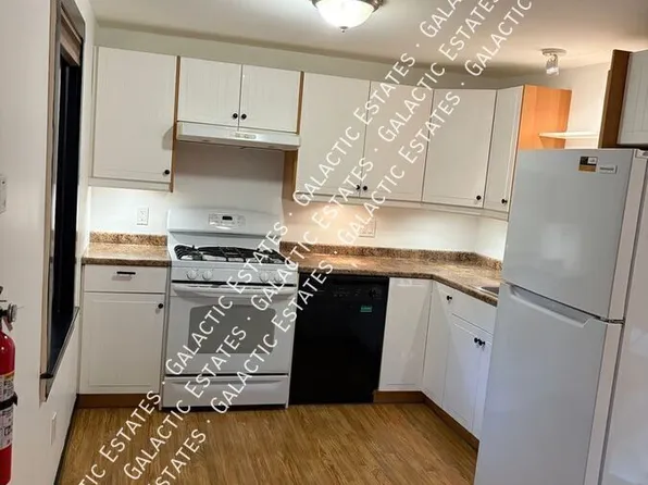 16 Jameson Ave APT 2, Antrim, NH 03440