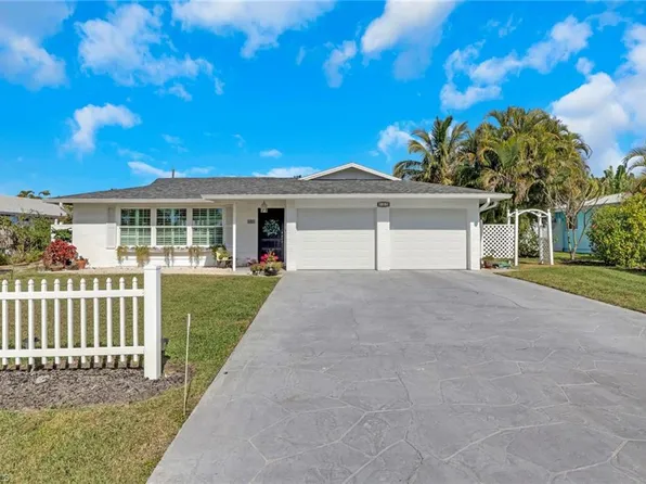 605 101st AVE N, NAPLES, FL 34108